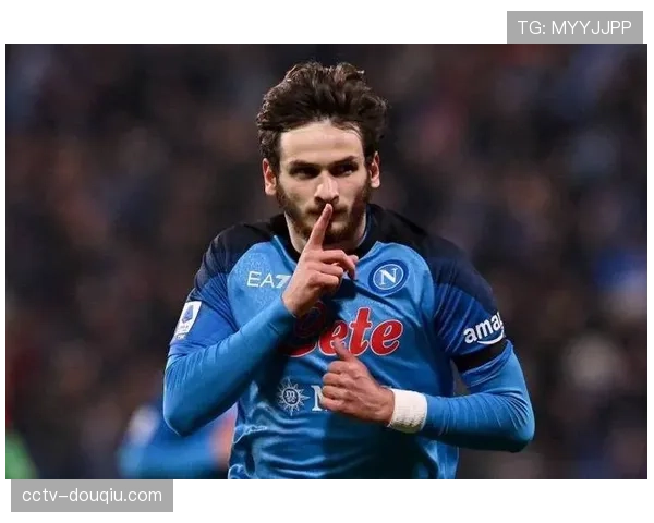 巴黎圣日耳曼全队高分，克瓦拉茨赫利亚9.6分